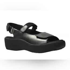 Wolky Women's Sz 41 US Sz 9.5 "Jewel" Black Lightweight Leather Sandal .5" Heel